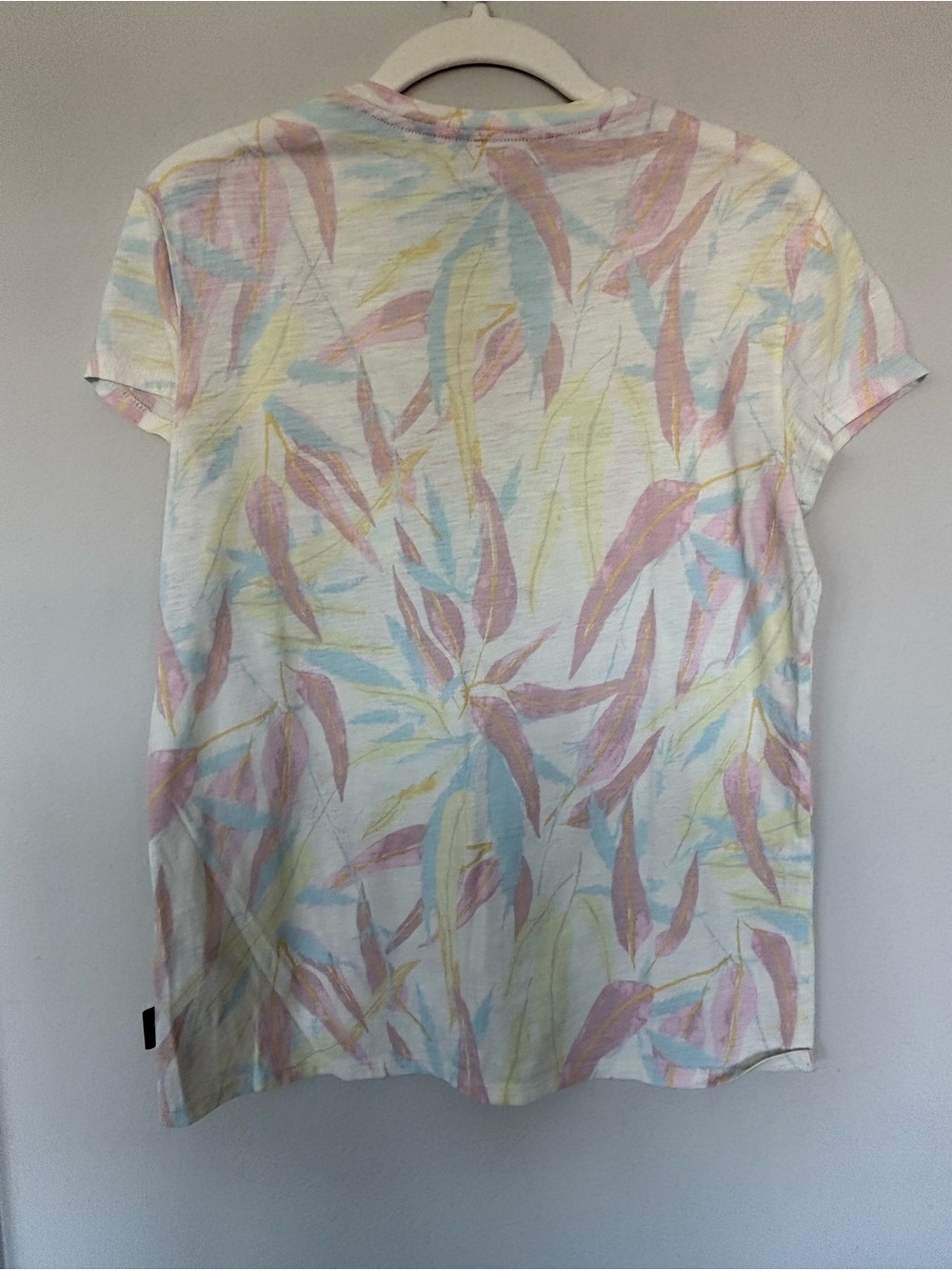 Patagonia Pastel Floral Leaf Short Sleeve Tee - Pink Blue Yellow - Picture 2 of 5